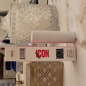 Uoma Badass Icon Matte Lipstick - Tracy